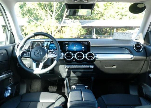 5月销量5480台，奔驰GLB：摊牌了，降6万行不行？