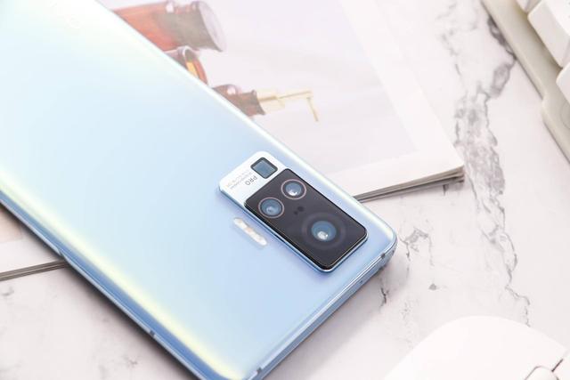 既轻薄又好看的5g手机vivox50pro今日开售