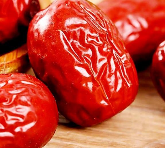 孕期可以多吃这两种食物,宝宝生下来头发乌黑浓密,皮肤红润