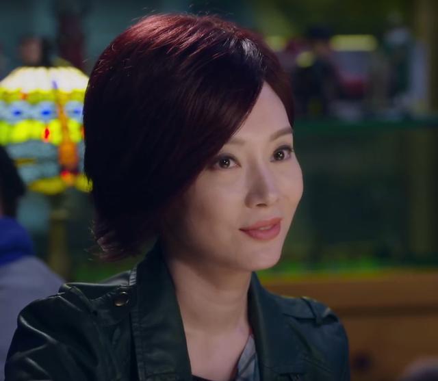 而且陈数在演艺事业上获得的成就也是不菲的,在2008年的时候陈数就