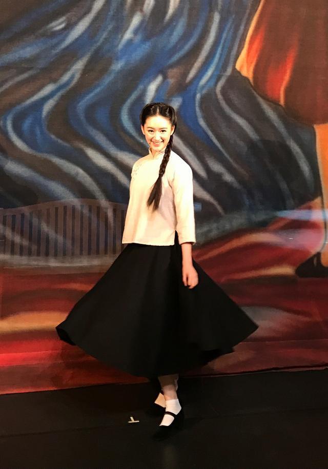 郭晓婷终于火了!当"小作精"林湘穿上旗袍,也是美得明艳又娇俏