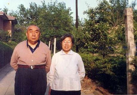 这位开国中将,当过第四十一军军长,儿子拖着假肢从朝鲜回家务农