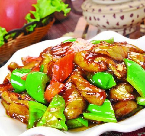 东北传统家常菜超级下饭的地三鲜的做法