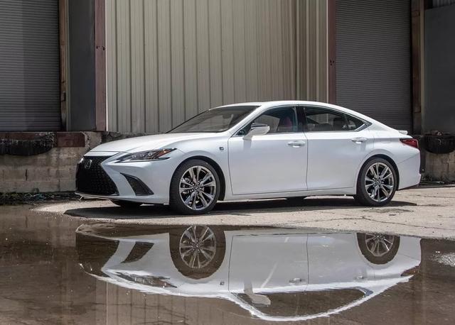 有哪些车在国外好卖，在国内却扑gai？