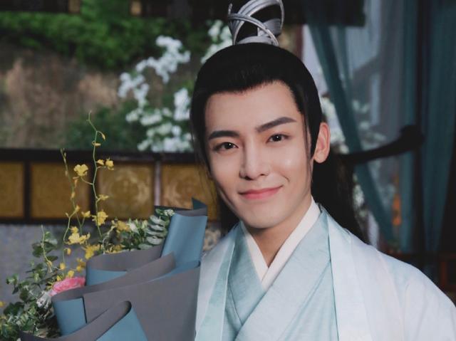 我就是这般女子首发海报关晓彤红衣霸气容瑕清冷气质绝了