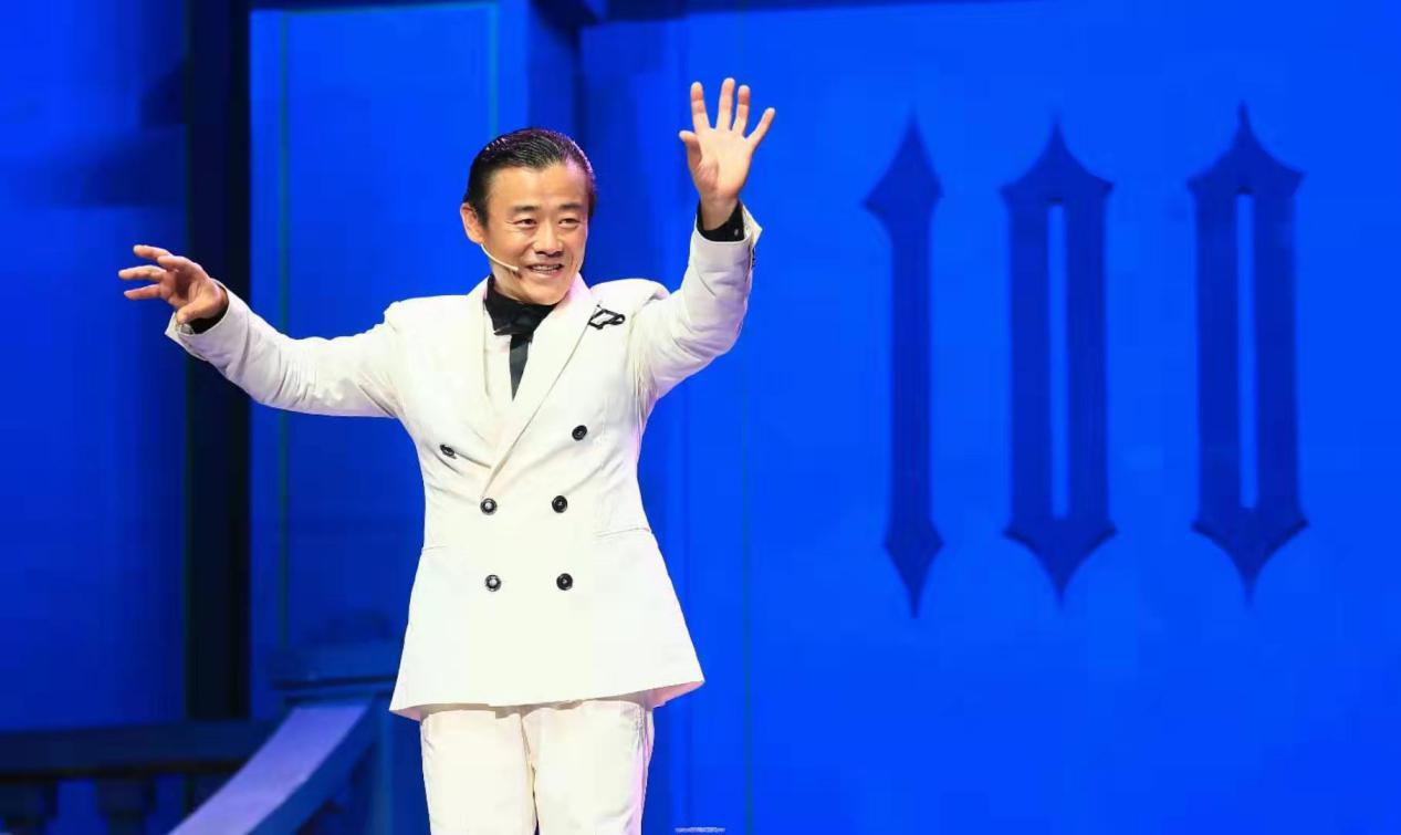 除了傅艺伟王学兵陈羽凡,多位明星上了禁毒宣传栏,周立波也在列