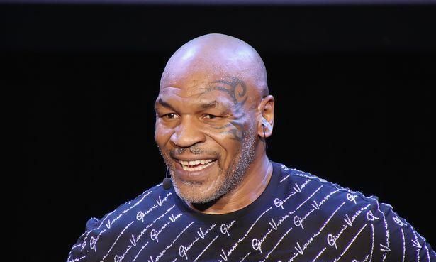 裸拳王布里格斯邀战拳王泰森:我一定要和你打,哪怕打断我的肋骨