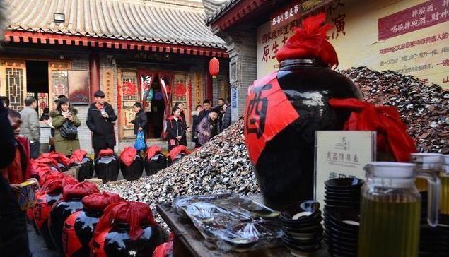 西安曾爆红网络的“摔碗酒”,达到日摔2万只碗,为何突然消失了