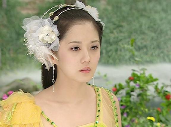当年的张娜拉凭借《刁蛮公主》中的司徒静这个角色迅速走红后,真的是