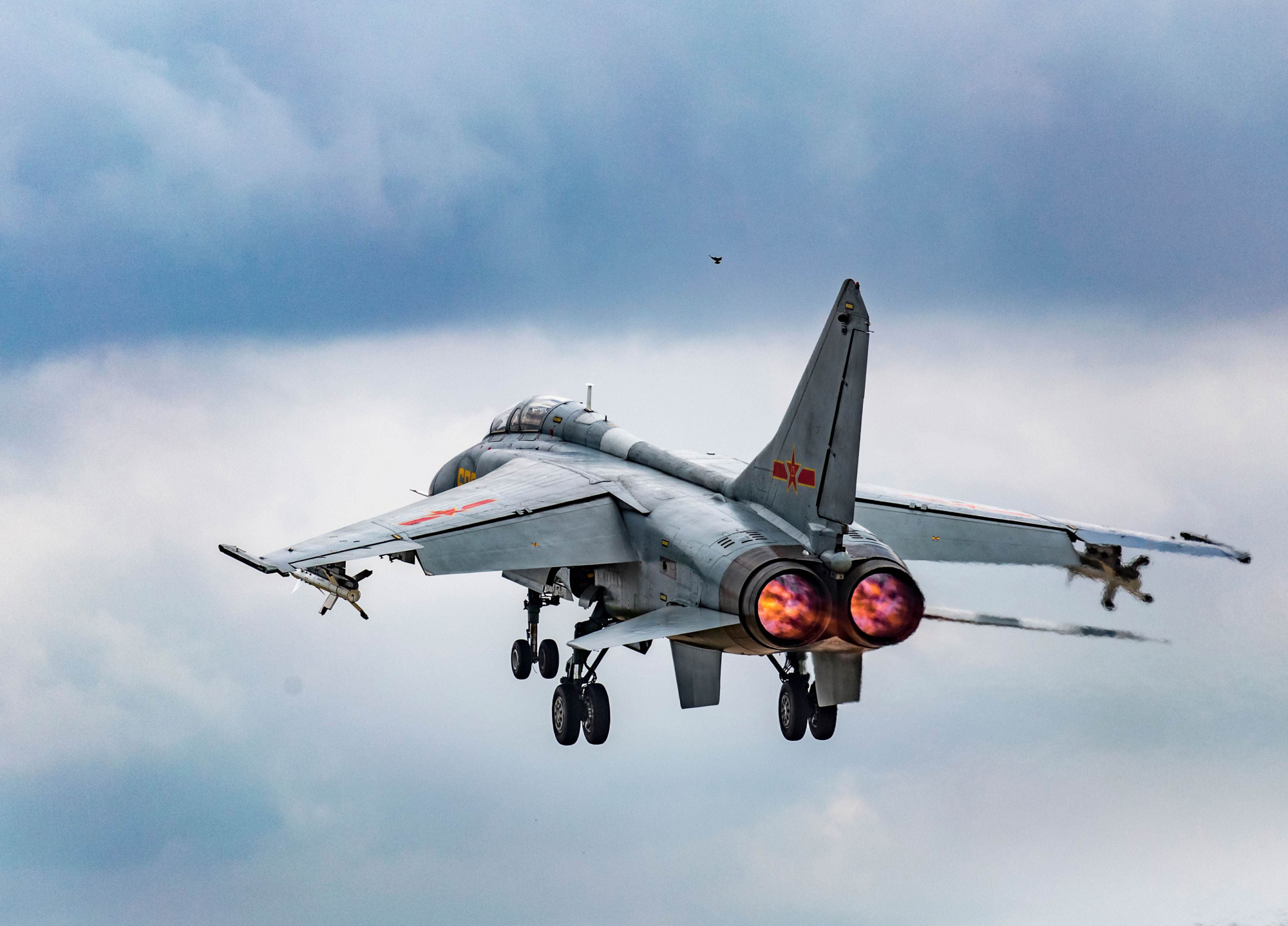 "飞豹"要飞出国门了?巴铁称它是提升空军对地打击的最佳方案