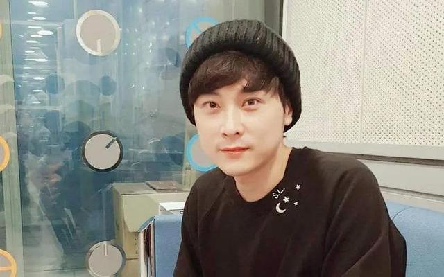 "爱子"闵庚勋:《认识的哥哥》,金希澈的好友,搞笑欠佳却独特