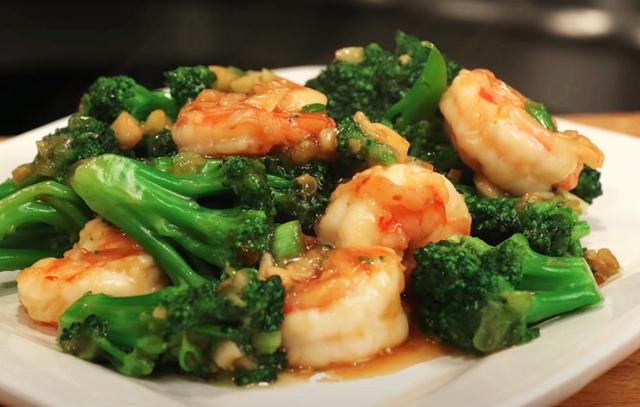 蒜香西兰花炒虾,怎样做才好吃,关键料汁调制方法分享