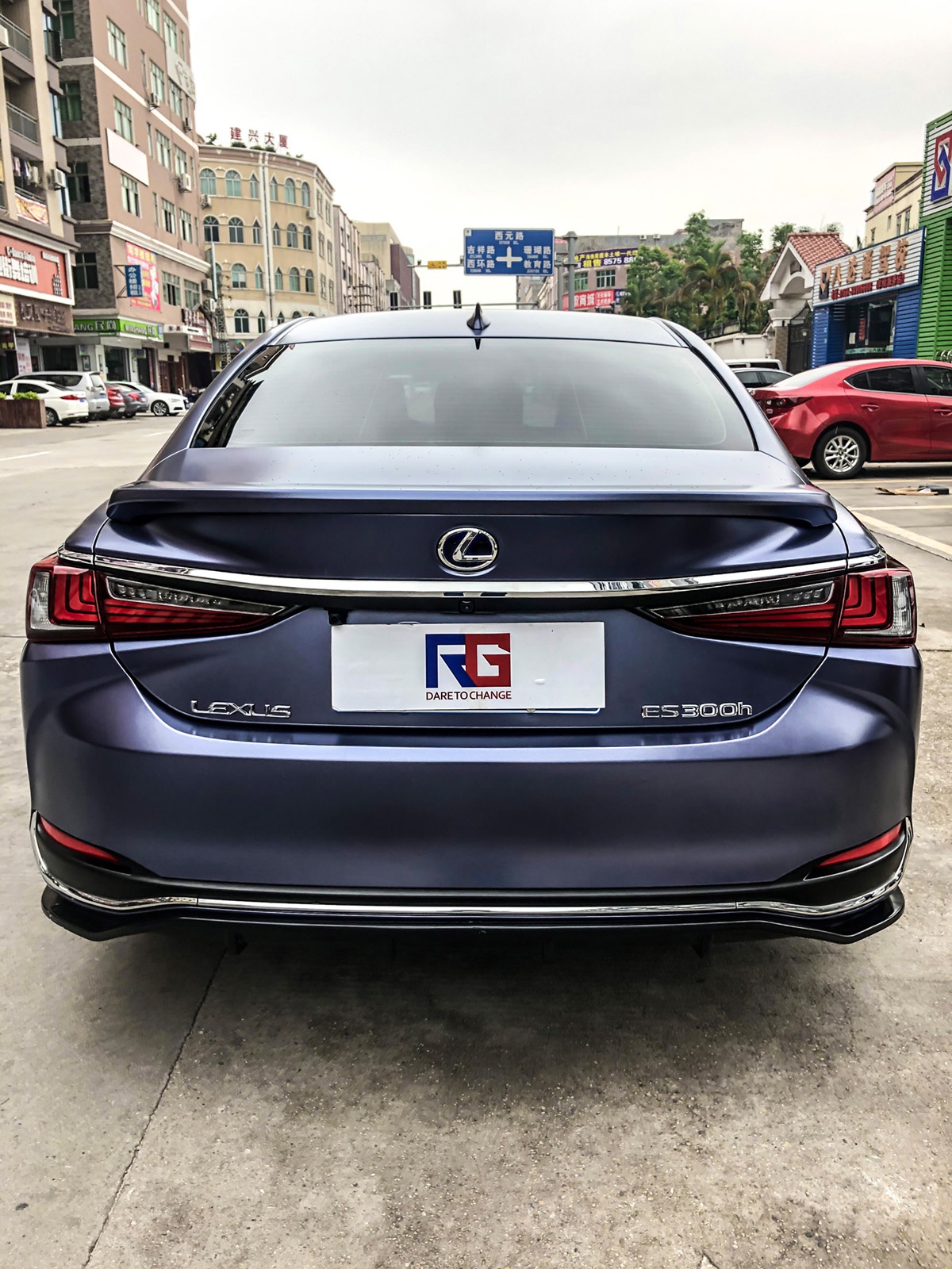 雷克萨斯es300车身改色电光午夜蓝rg瑞集改色膜东莞厚街店出品