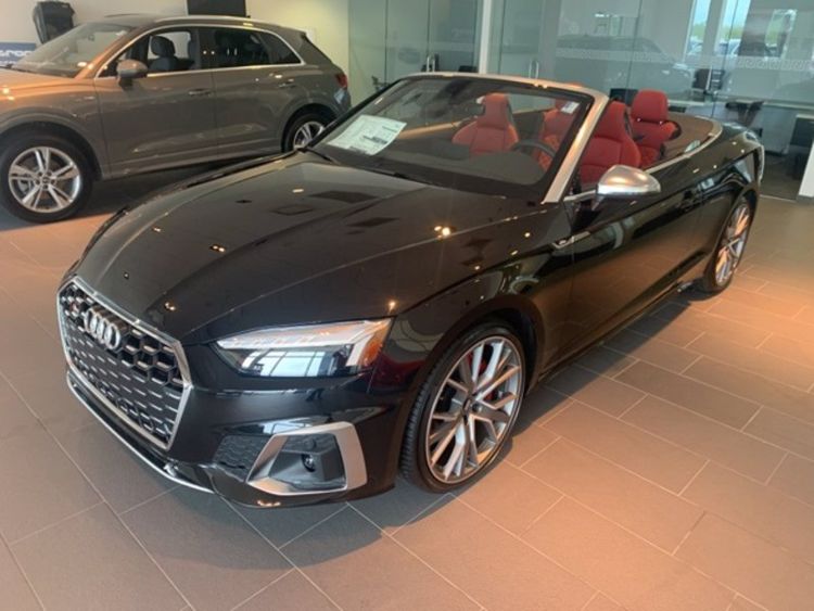 新款奥迪s5,双门敞篷回头率高,非常有运动感