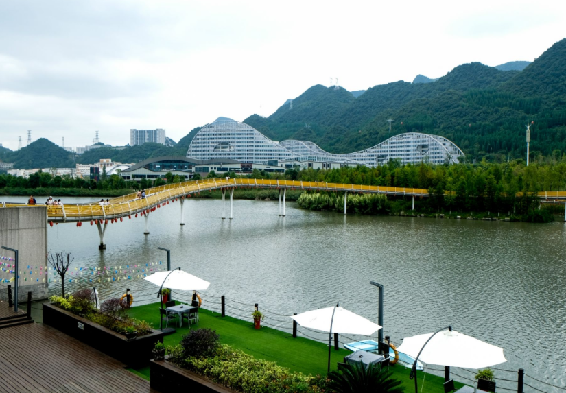 西南这三处避暑胜地,夏天平均气温15度,空调在这里卖不出去