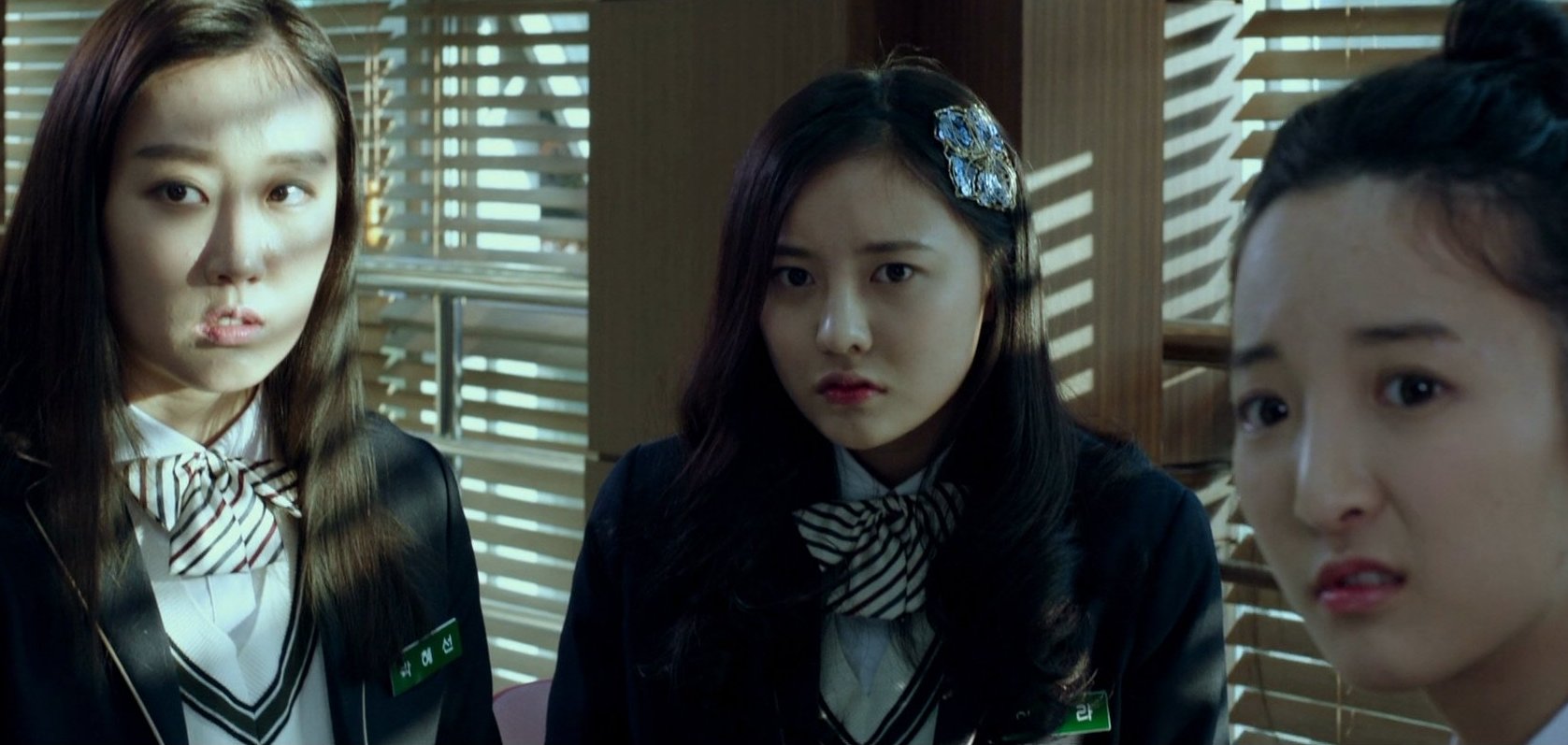 《蚯蚓》:这个残酷又现实的社会中,谁才是真正的蚯蚓呢?