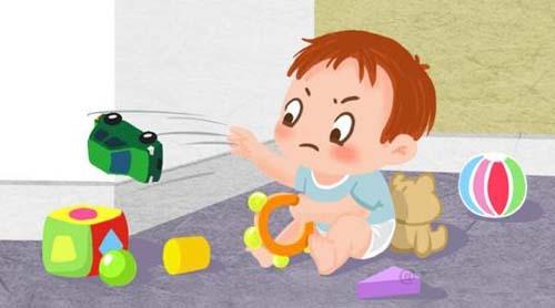 用小段的绳子把玩具拴在上面,这样孩子不仅能把这些玩具扔出去外,还能