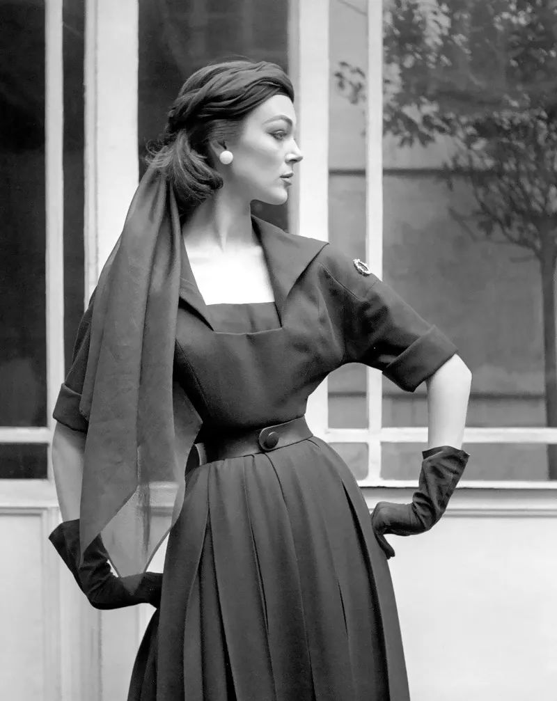 法国摄影师镜头下的50年代复古美人,优雅高贵让人心醉!