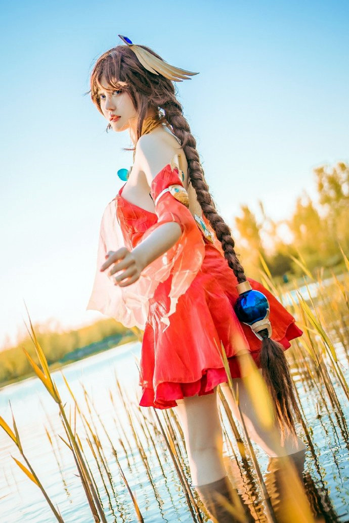 王者荣耀大乔cos,水友:快用2技能带我回家