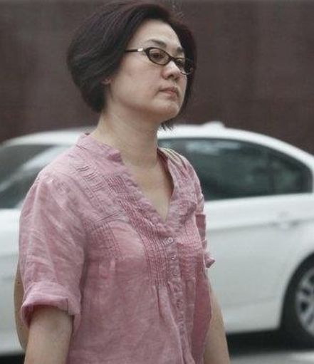 她曾和朱时茂因戏生情嫁豪门被抛弃二婚再嫁导演生活成这样