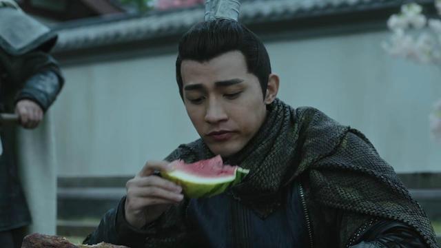 李子峰《鲜厨100》重现燕小乙吃播,明明能靠脸吃饭非要靠实力