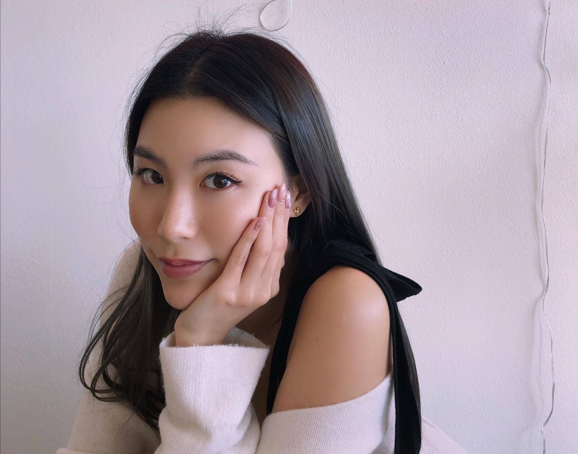 高以翔女友晒性感美照遭网友质疑后大方回怼这种照片怎么了