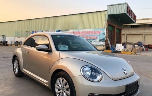 10万元接手老板的大众甲壳虫,加油时被夸赞,坦言这是员工福利