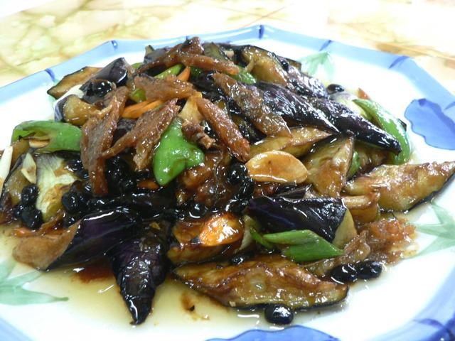 教你家常美味的牛肉炒茄子营养好吃又能解馋吃起来很过瘾