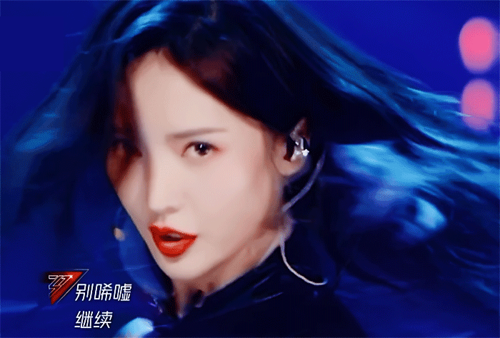 金晨颜值高跳舞妩媚,黄晓明舔嘴唇咽口水,杜华却说颜值还可以?