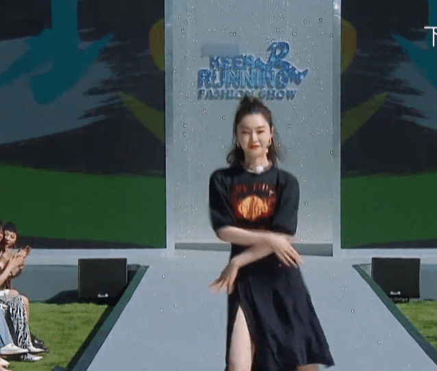 奔跑吧兄弟女神级别的五位女嘉宾到场,baby应该有不小压力