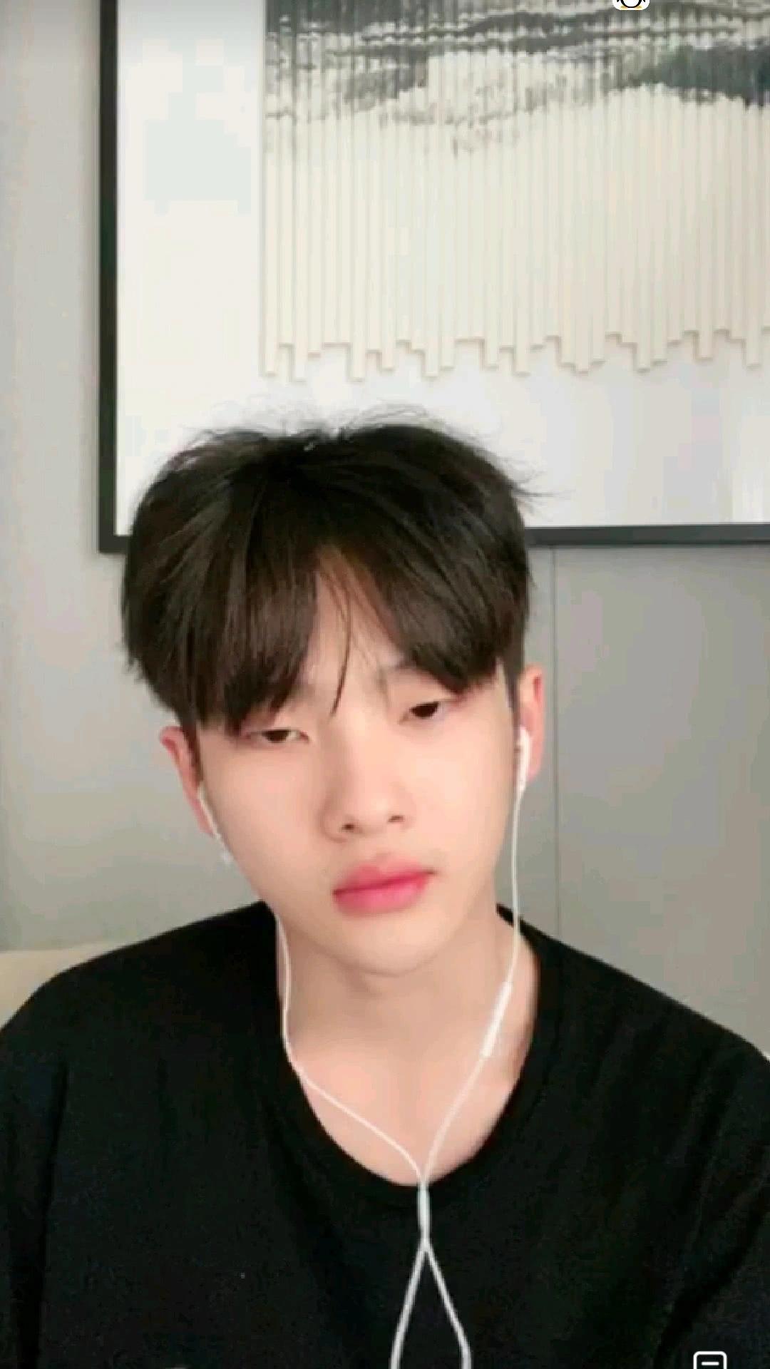 周震南回应r1se新歌争议个别粉丝反击你没资格浪费我们心血