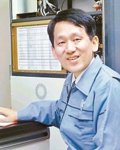 诺奖得主田中耕一 拒绝升职加薪的 怪人 把得奖电话当成诈骗 田中耕一 怪人 加薪 新浪新闻