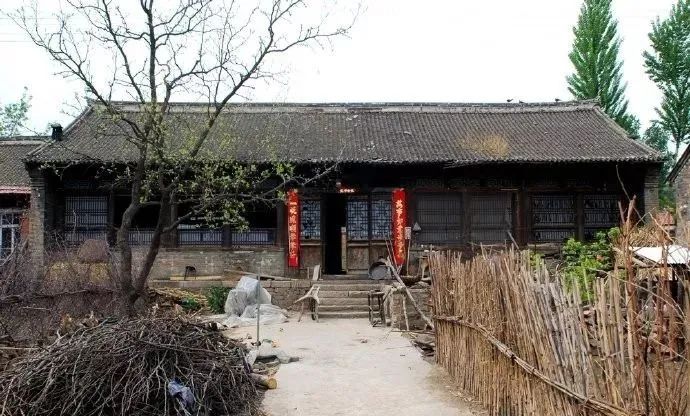 如果你在农村有一个老院子,千万不要荒废了,要这样整起来