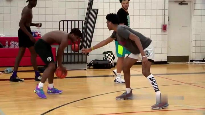 美式篮球单挑 三次运球限制 营养球局!