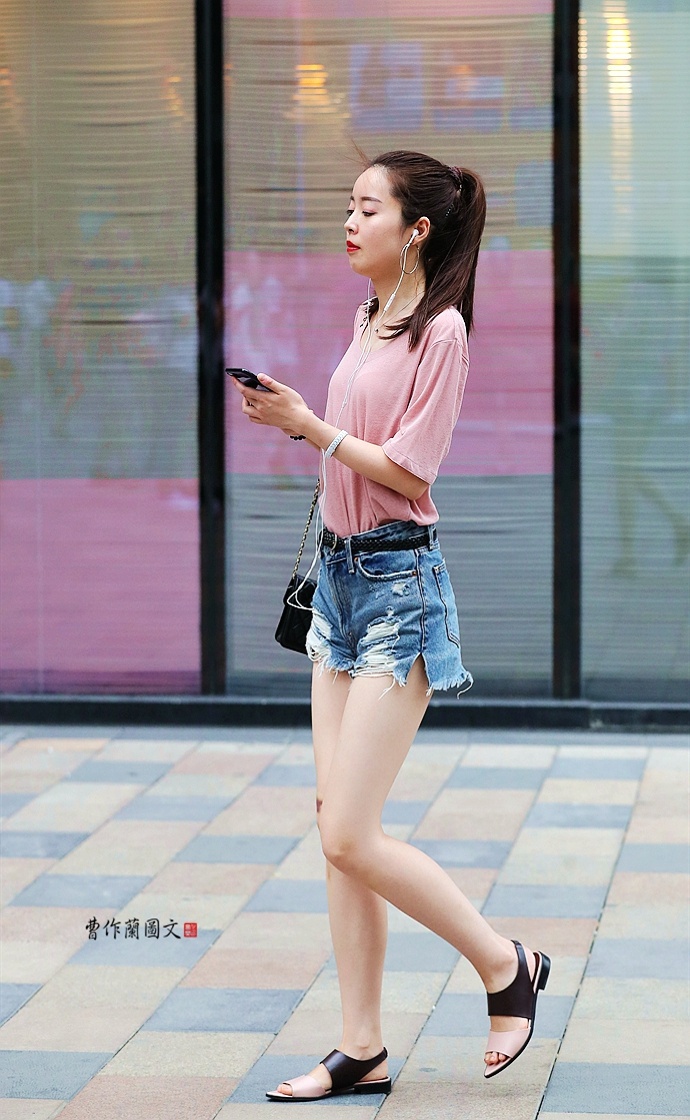 曹作兰艺术行走