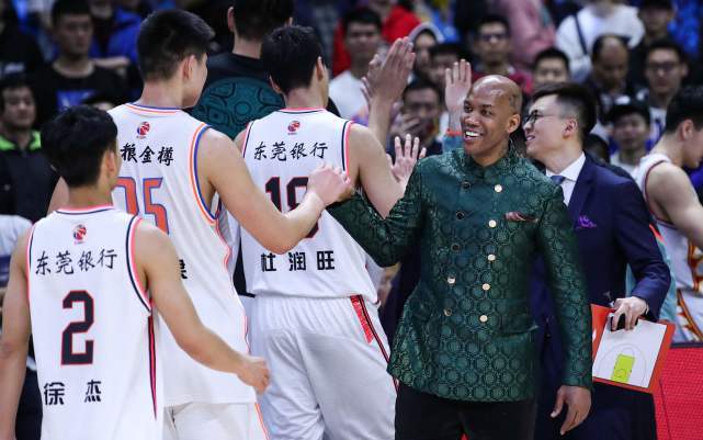 CBA外援太暖心!全程配合核酸检测 两次用中文道谢休闲区蓝鸢梦想 - Www.slyday.coM CBA外援太暖心!全程配合核酸检测 两次用中文道谢休闲区蓝鸢梦想 - Www.slyday.coM