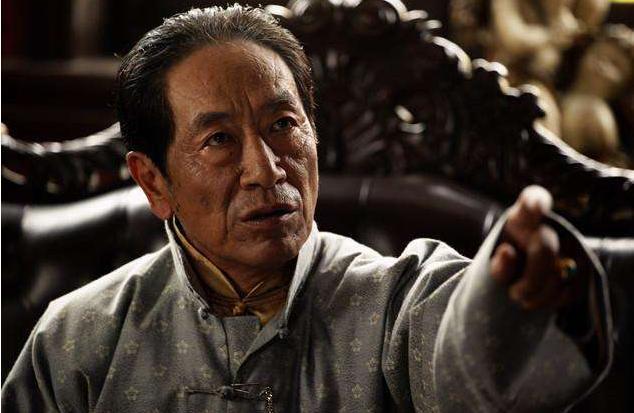 他是国家一级演员,二婚娶小37岁娇妻,如今73岁仍然活跃在娱乐圈