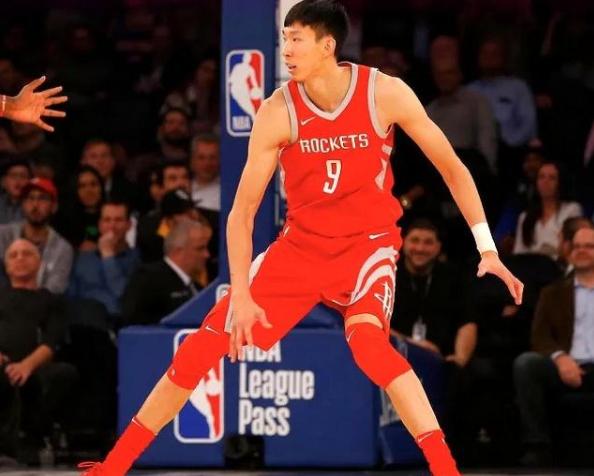 大魔王周琦NBA生涯数据汇总 单赛季命中率100% 狂砍24分_新浪新闻