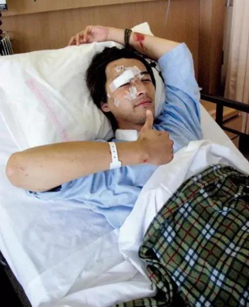 她为救胡歌当场死亡成为胡歌一生中的至痛胡歌用她名义捐学校