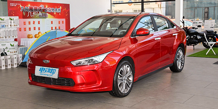 难分胜负！Aion S和几何A谁才是紧凑级纯电轿车的王者？