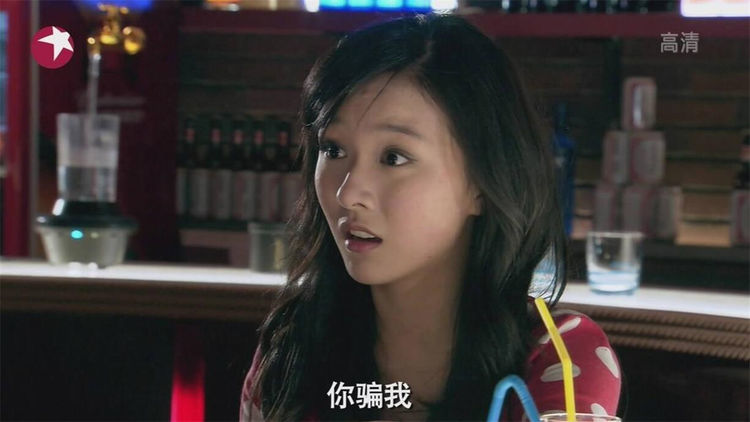 她做主持多年不火,被陈赫拉来拍戏意外走红,如今嫁豪门生活幸福|榕榕