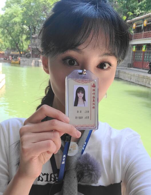 许魏洲后郑爽追问张新成私人问题奈何这次同行艺人并不给面子