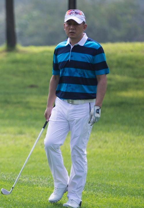 还记得刁蛮公主里的白云飞吗当年追成狗如今扭头就想走