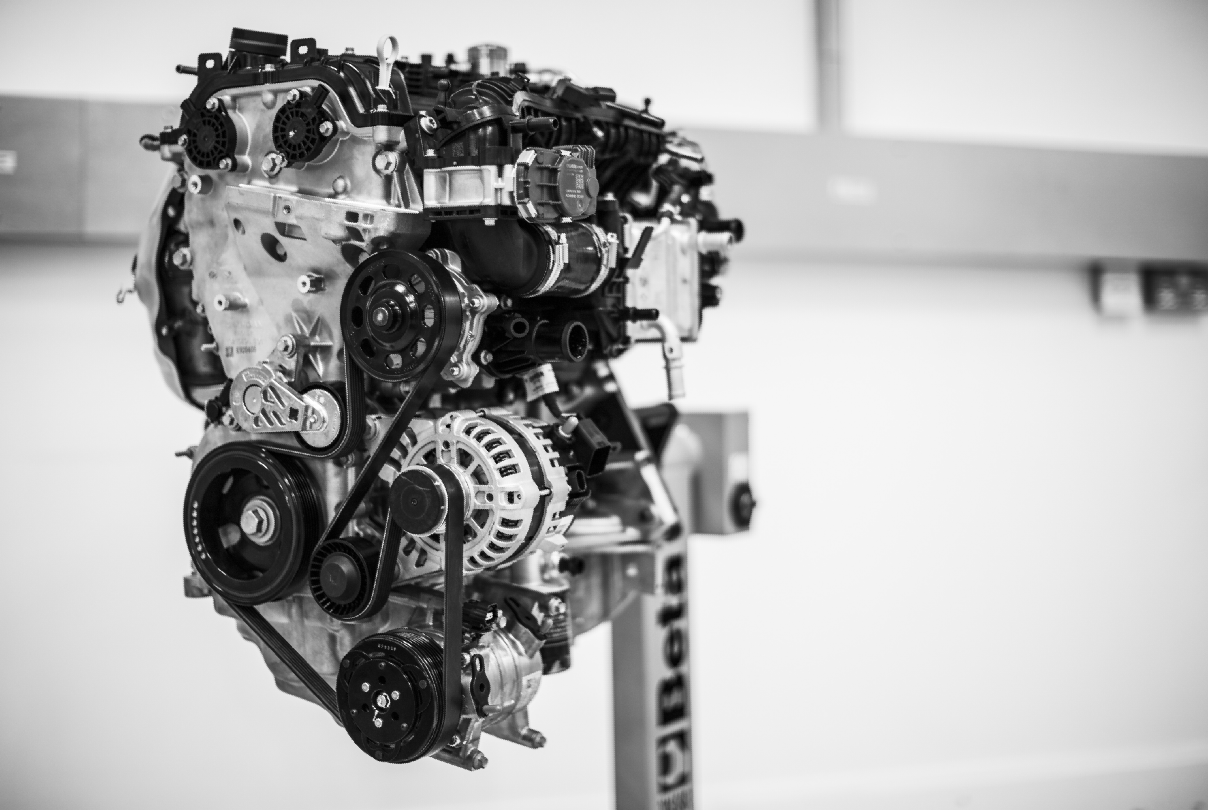 “塑光”做衣，“蓝鲸”入魂，长安欧尚X5要火