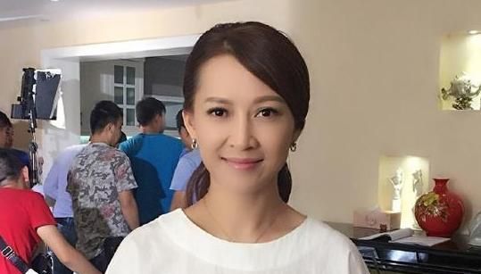 她出演《甘十九妹》名利双收,最红时刻选择出国,如今渐渐被遗忘|杨潞