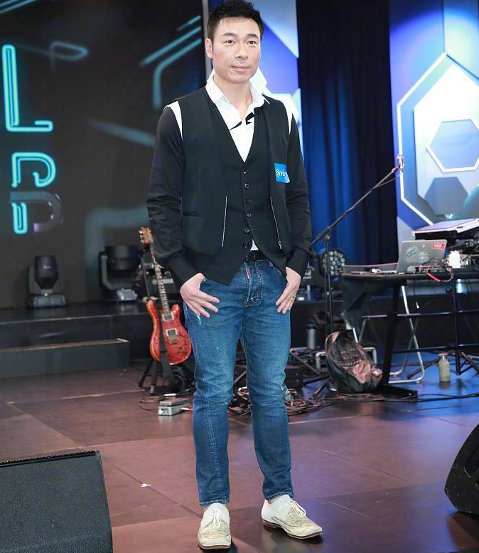 许志安复出马国明送祝福,希望从来没有生气,黄心颖发文意味深长