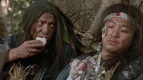 同是演乞丐,周星驰用手抓饭,黄渤牙齿发黄,杨颖这是来搞笑的吧