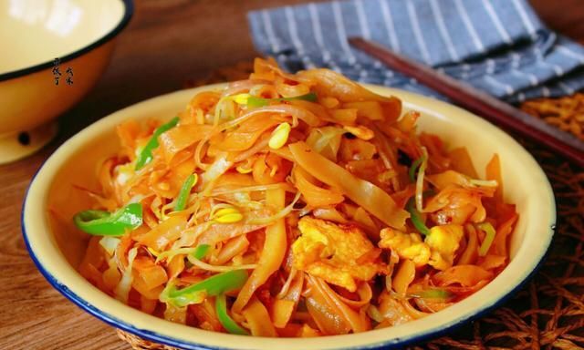 5道饭菜一锅出:炒米粉,炒面,炒饼丝,炒小米,炒虾仁饭