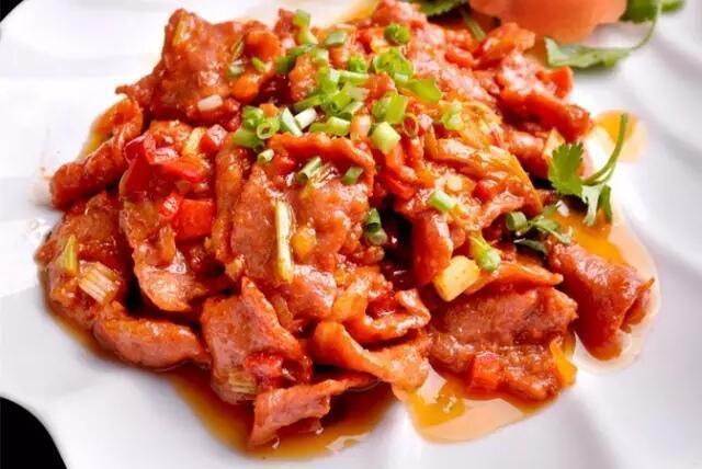 美食推荐:果汁里脊,辣椒炒猪肝,辣白菜炒五花肉,酱爆平菇肉丝