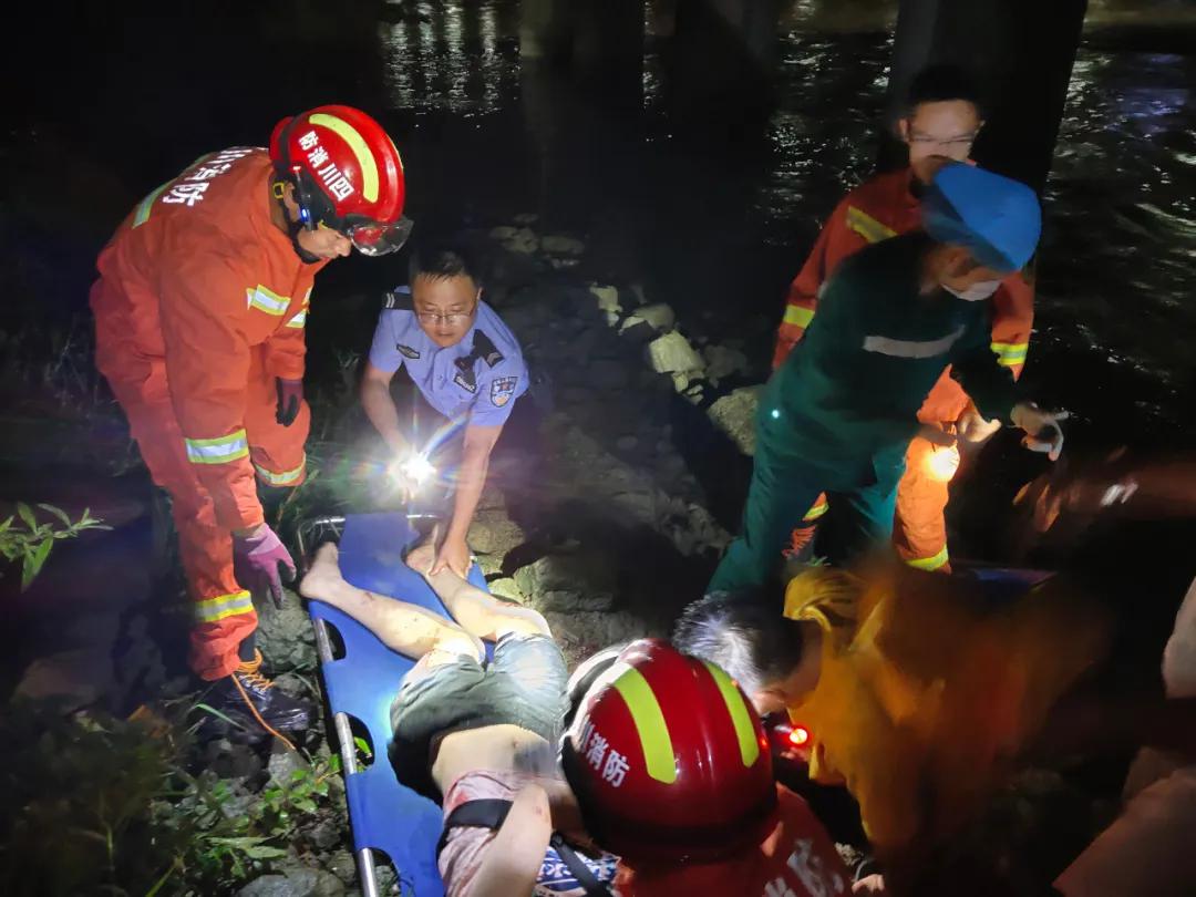 凌晨4点,巴中南江两男子酒后暴雨中组队跳河轻生